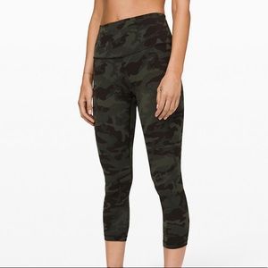 LuLu Lemon Align Crop 21”